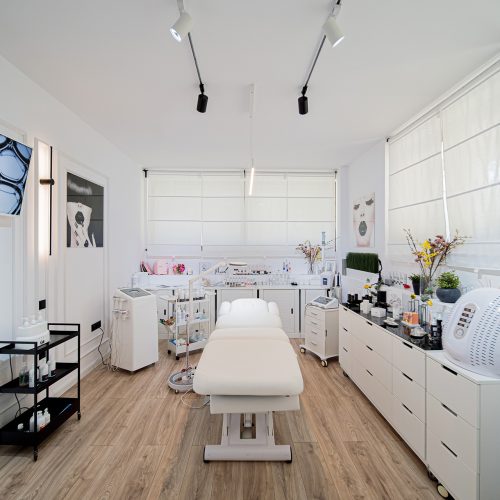 Skinverse-estetica-faciala-constanta-1